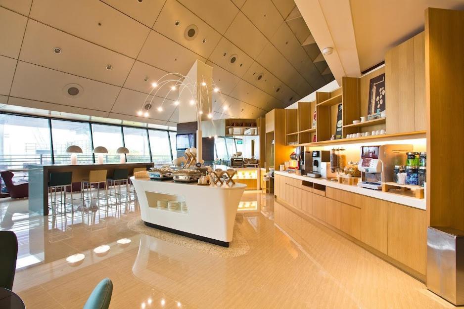 Ambassador Transit Lounge Terminal 2 Hotel Singapura Luaran gambar